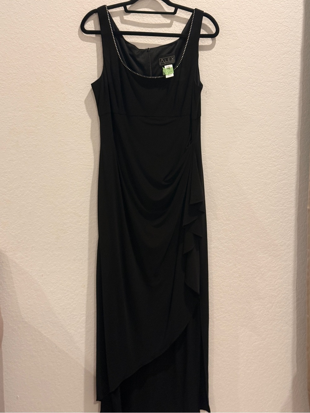 Alex Eveningsβ Black Sleeveless Beaded Scoop Neck Maxi Dress